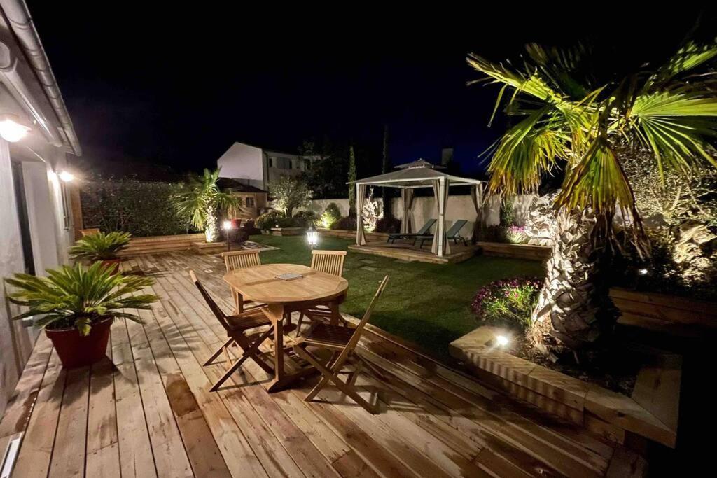 L'Oiseliere ------- Nul Part Ailleurs Villa Loix Exterior photo