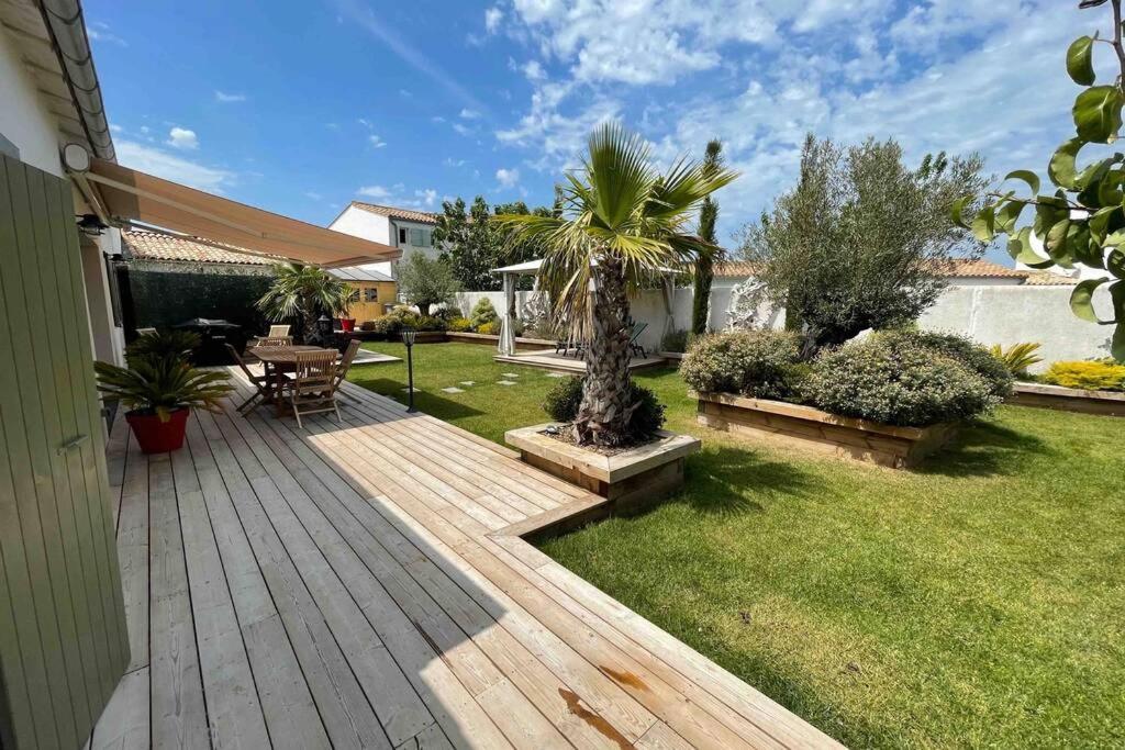 L'Oiseliere ------- Nul Part Ailleurs Villa Loix Exterior photo